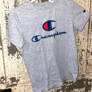 Grey Champion tee Size: Boys Medium